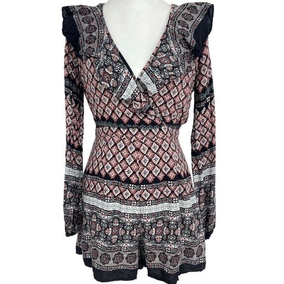 Wild Blue floral boho long sleeve ruffle romper - Picture 1 of 10